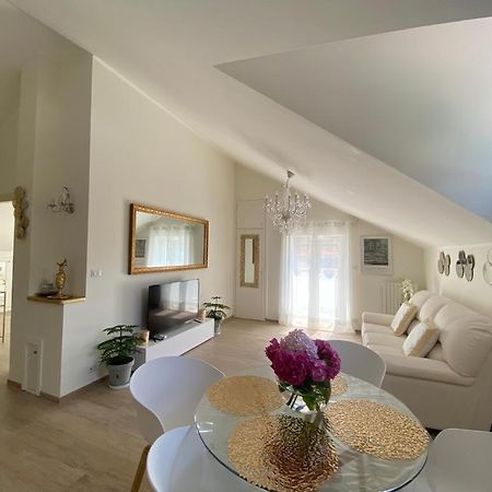 Casa Tra I Castelli Apartamento San Martino Alfieri Exterior foto