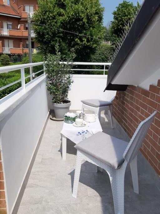 Casa Tra I Castelli Apartamento San Martino Alfieri Exterior foto