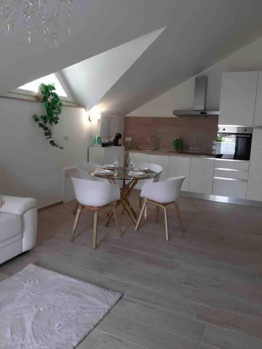 Casa Tra I Castelli Apartamento San Martino Alfieri Exterior foto